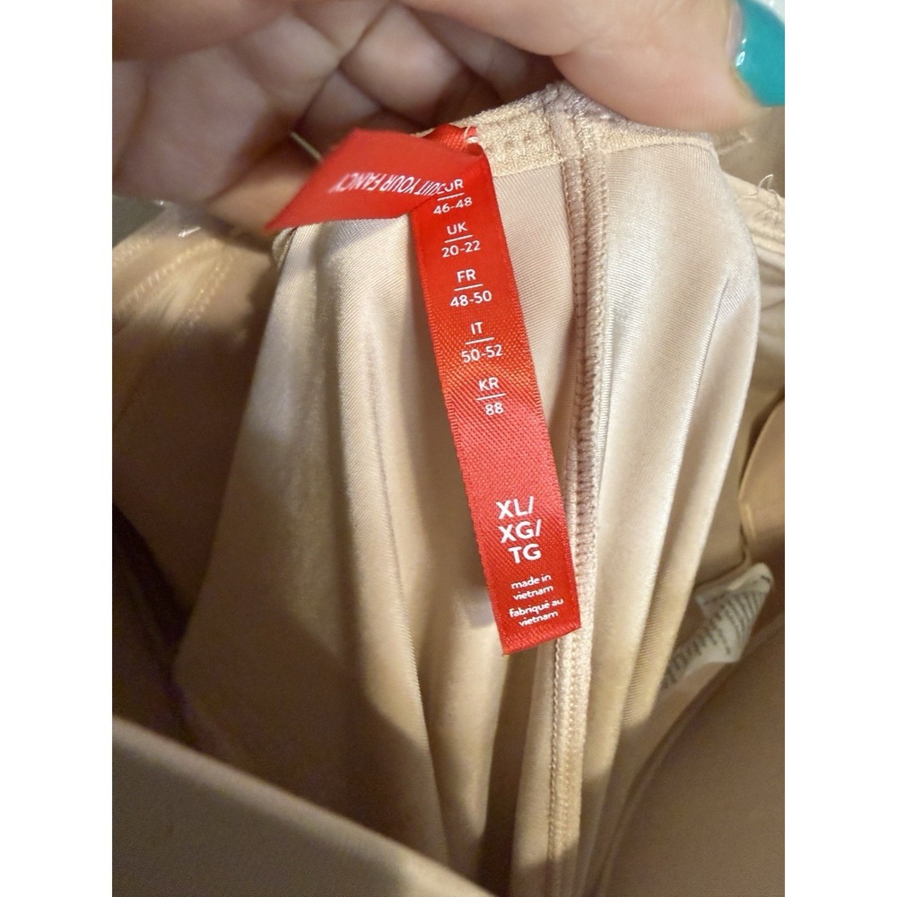 SPANX Red Hot Strapless Bra XL Bodysuit Body Shaper Girdle Brief Nude New - Picture 2 of 6